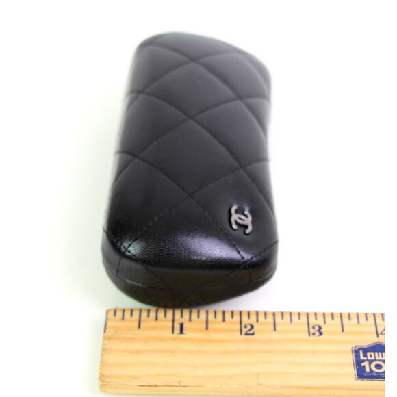 CHANEL QUILTED BLACK LEATHER HARD EYEGLASSES VELVET LINED CASE Size 6"x2 1/2" - Picture 11 of 12